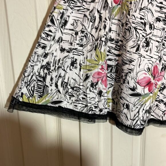 Simply Irresistible Circle Skater Skirt Floral Graffiti Pattern 30 Inch Waist - Picture 5 of 14